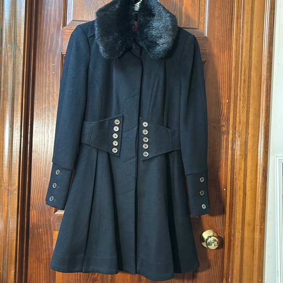 Betsey Johnson Jackets & Blazers - Betsey Johnson Black Pea Coat with Button Detail & Faux Fur removable collar